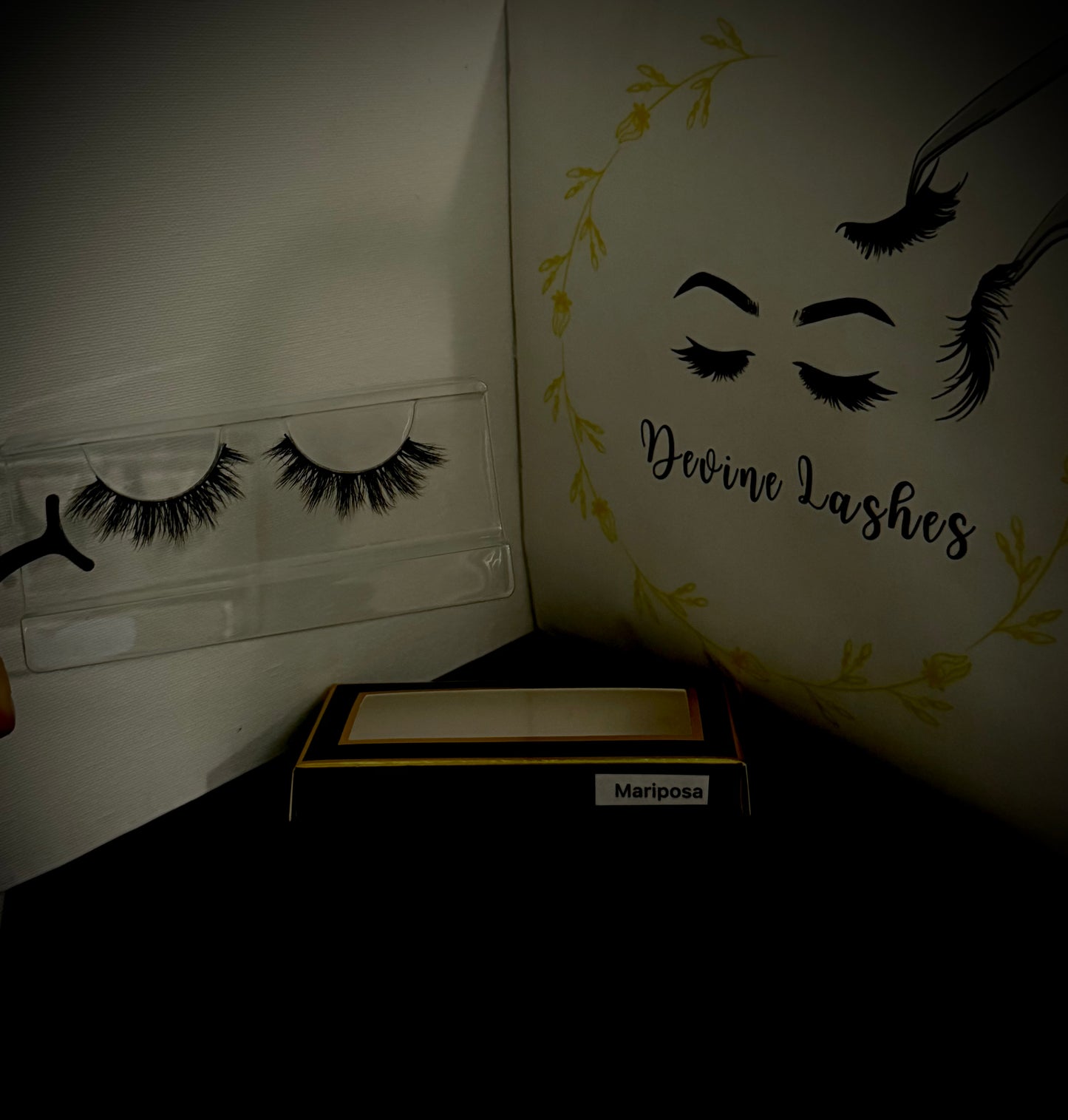 Lashes in style “Mariposa”